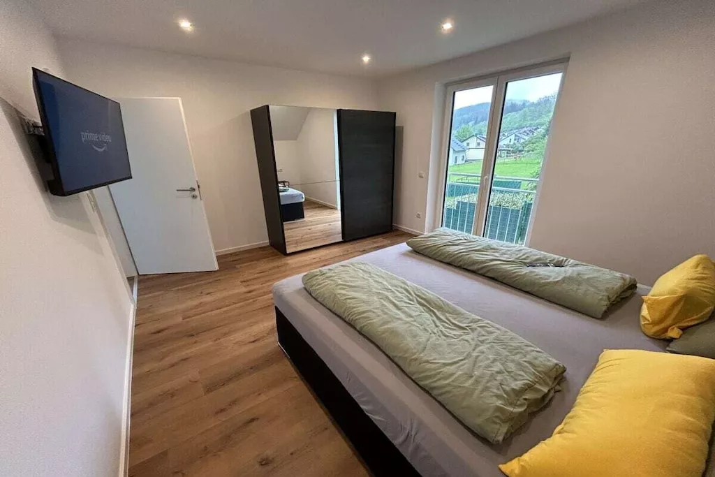 493676-Nicht getaggt