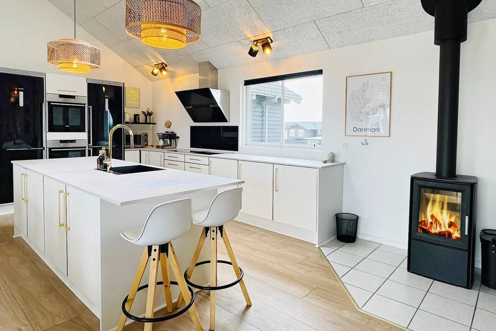 Luxury Retreat by the Sea - By Traum Ferienwohnungen-Indoor