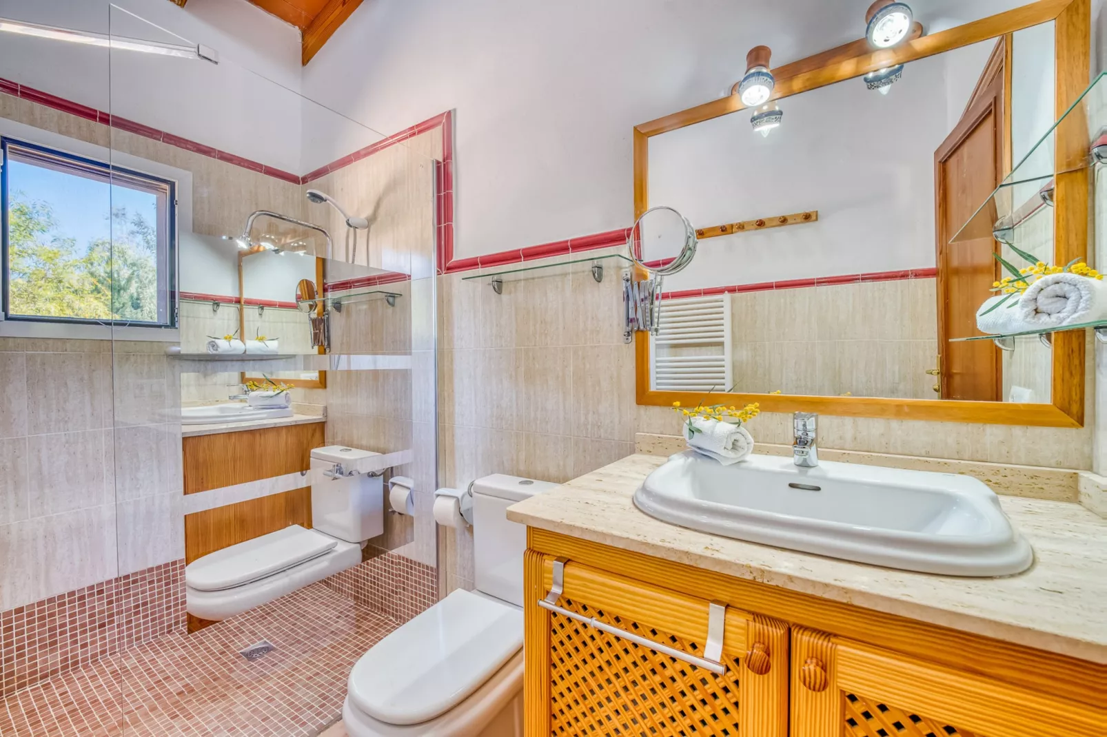 Es Sementaret-Bathroom