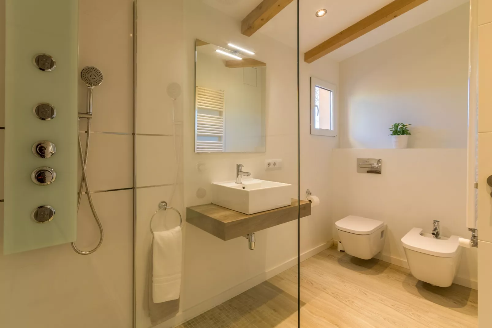 Can Mesquida, Finca 5StarsHome Mallorca-Bathroom