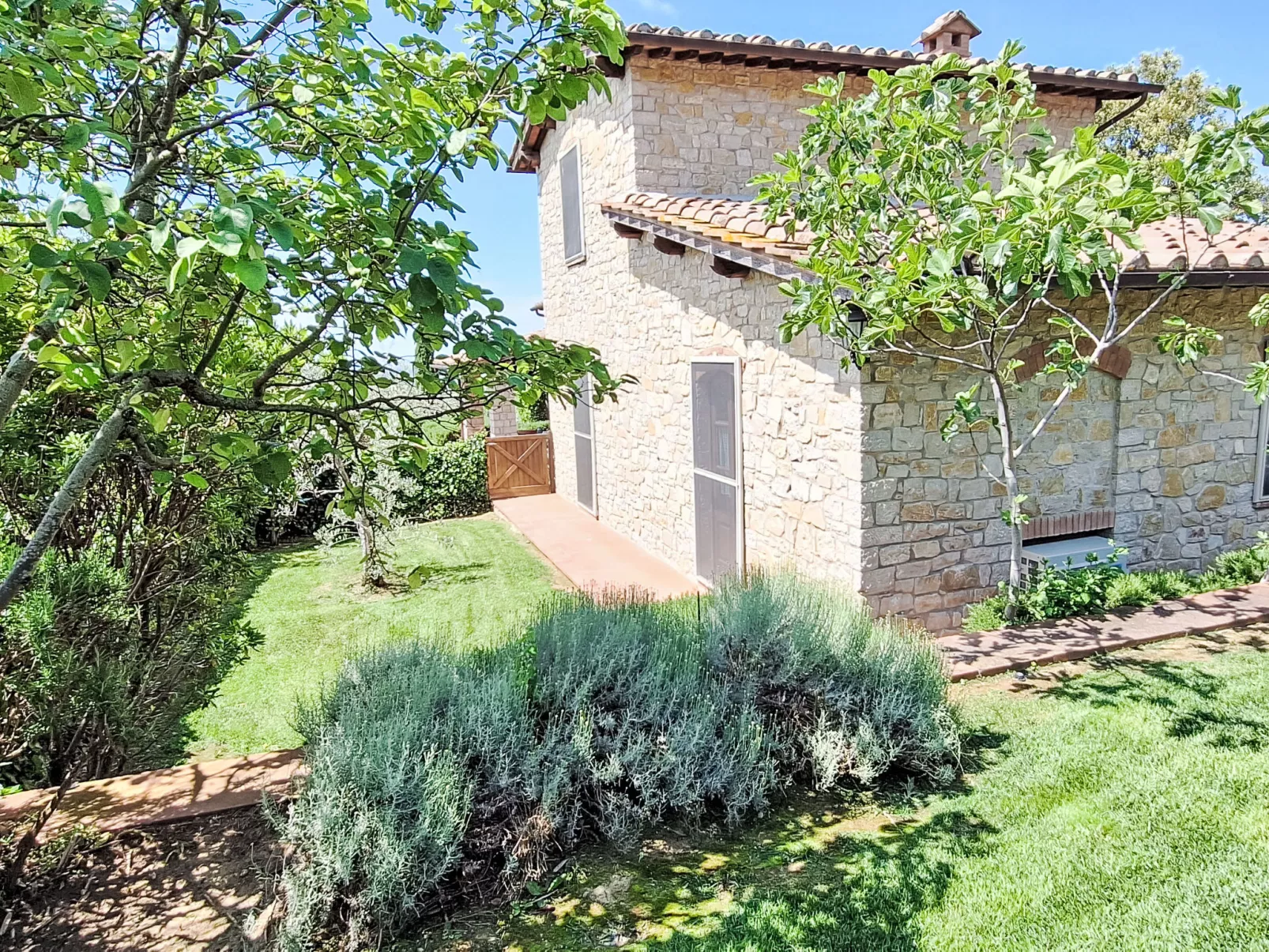 San Regolo-Outside