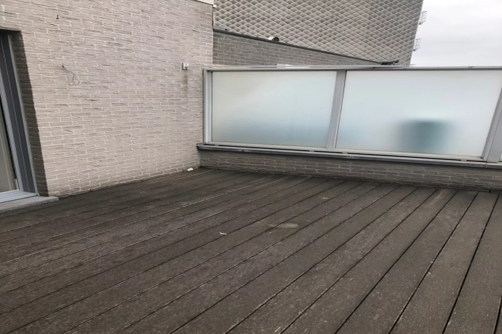 ILIYA 0401-Terrassenbalkon
