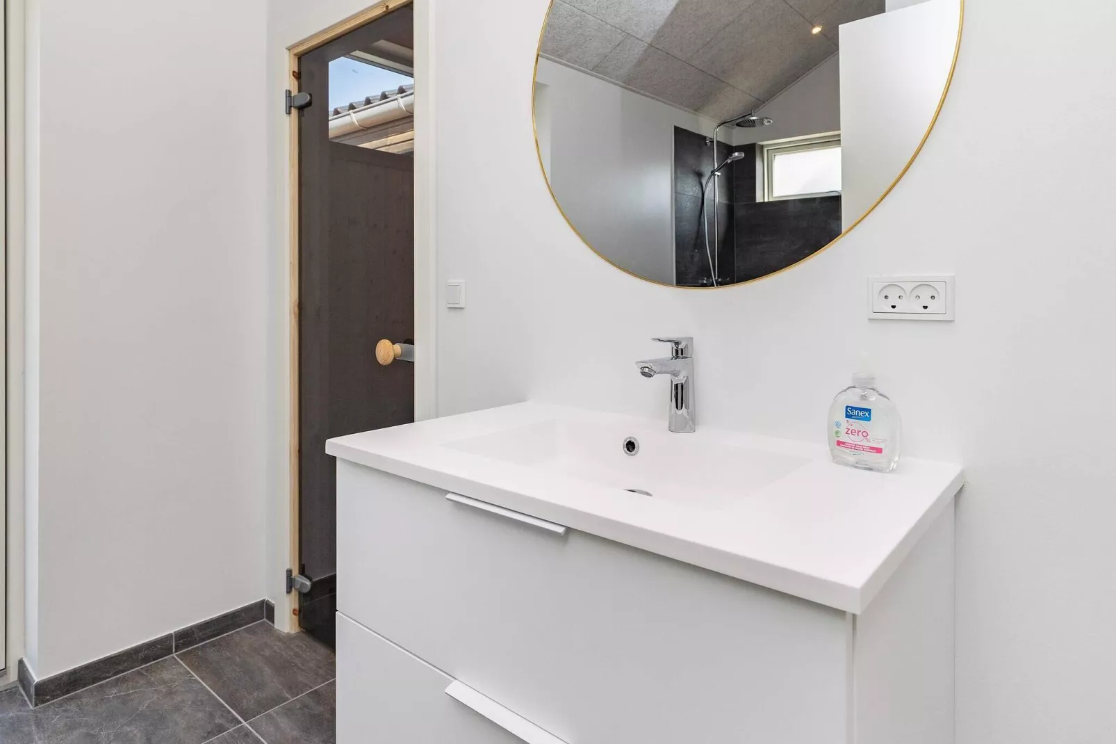 10 person holiday home in Blåvand-Indoor