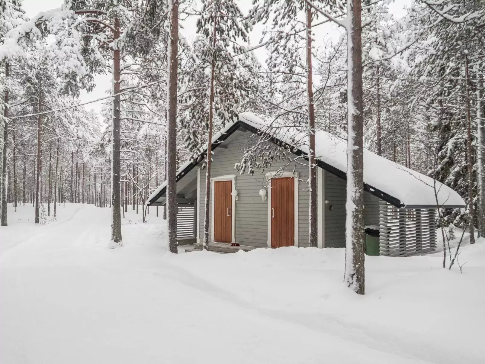 Syväniemi-Outside