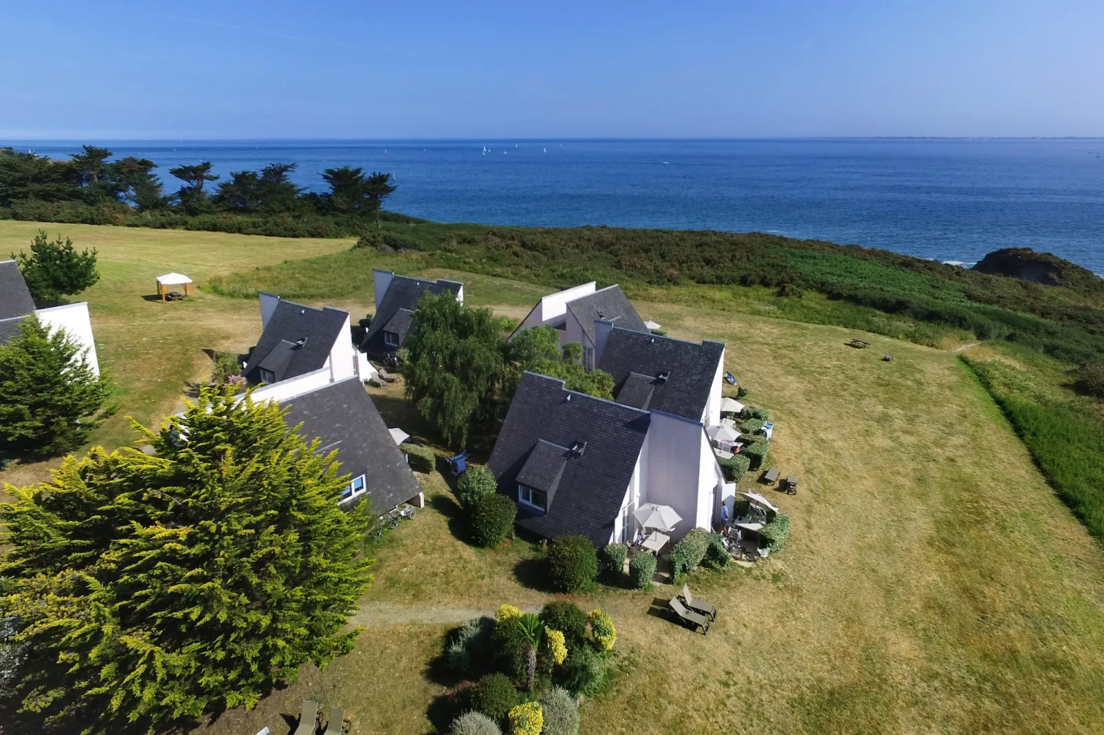Belle-Île-en-Mer - Gîte 3 Pièces 5 Personnes 1 bébé-Exterior summer