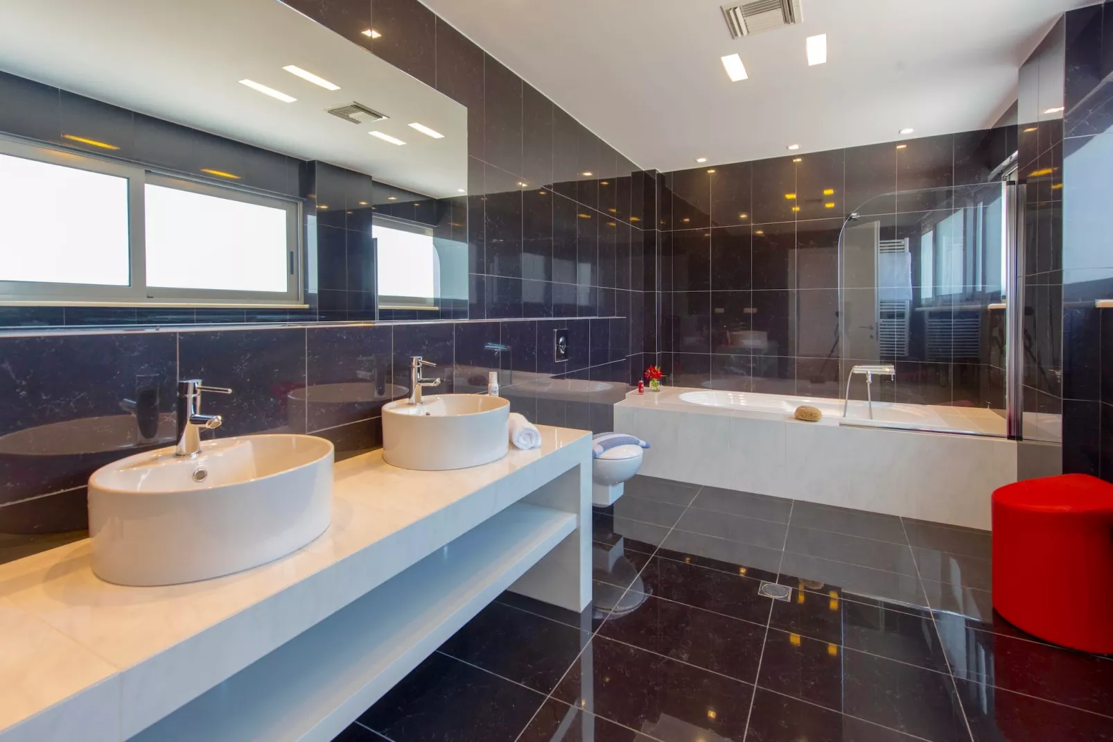 Villa Stella-Bathroom