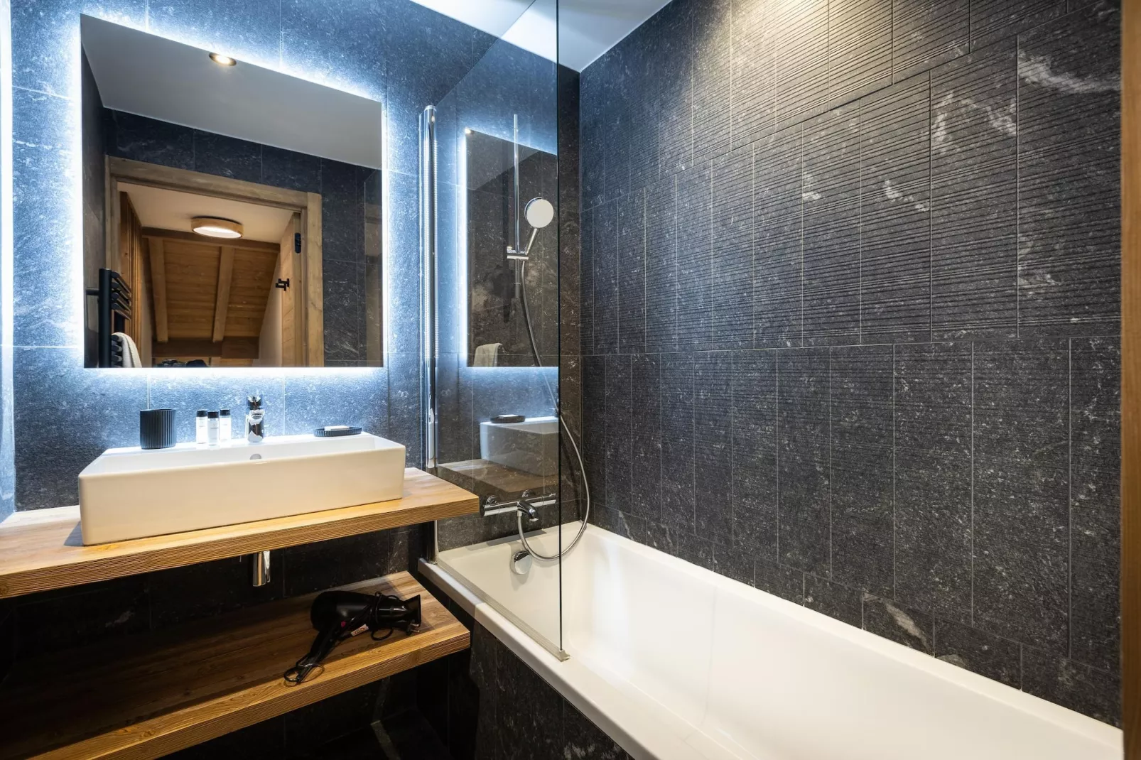 MEGEVE L’Eclat des Vériaz-A40S-Bathroom