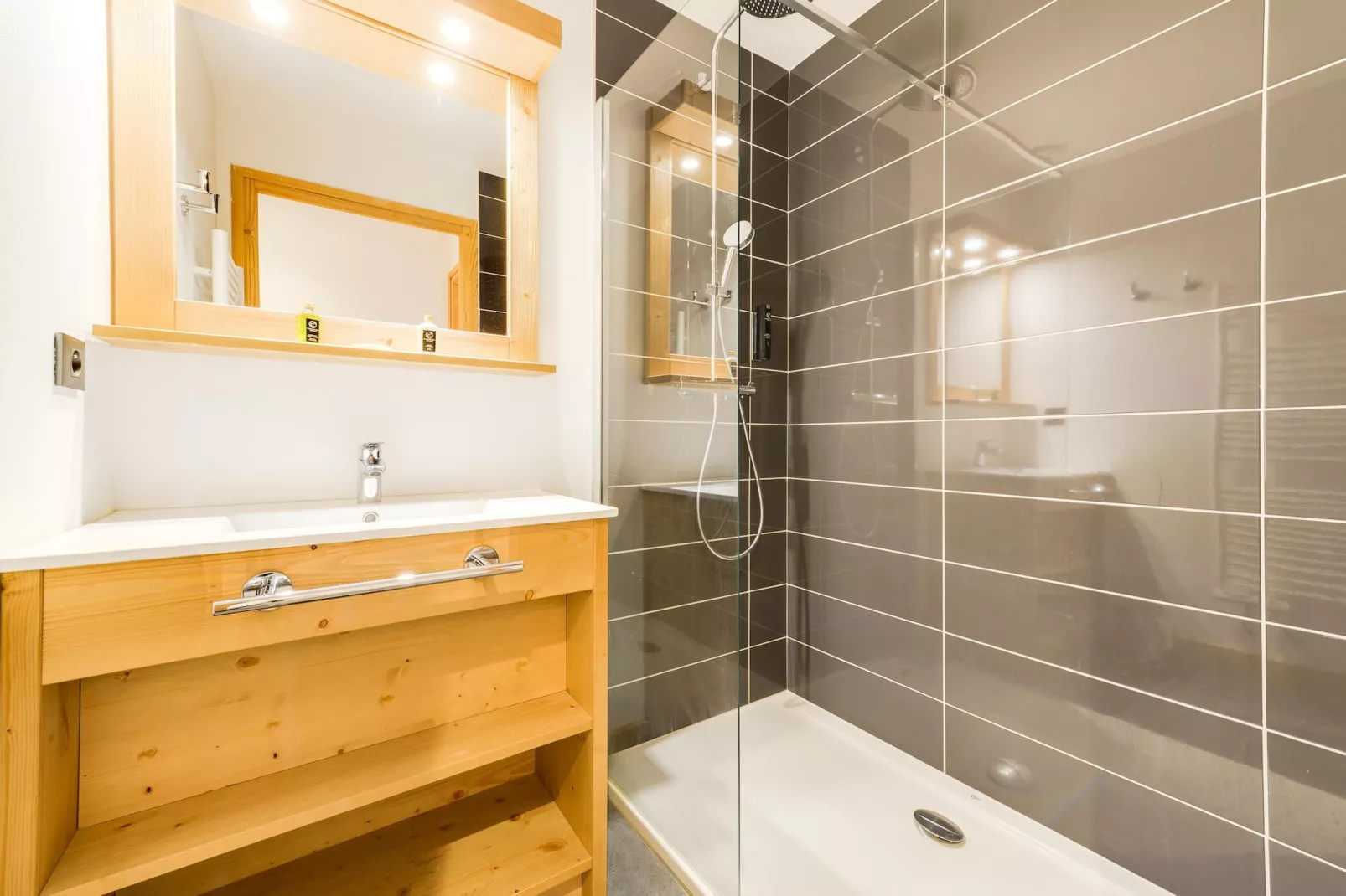 COMBLOUX Les Fermes du Mont Blanc - C61P-Bathroom