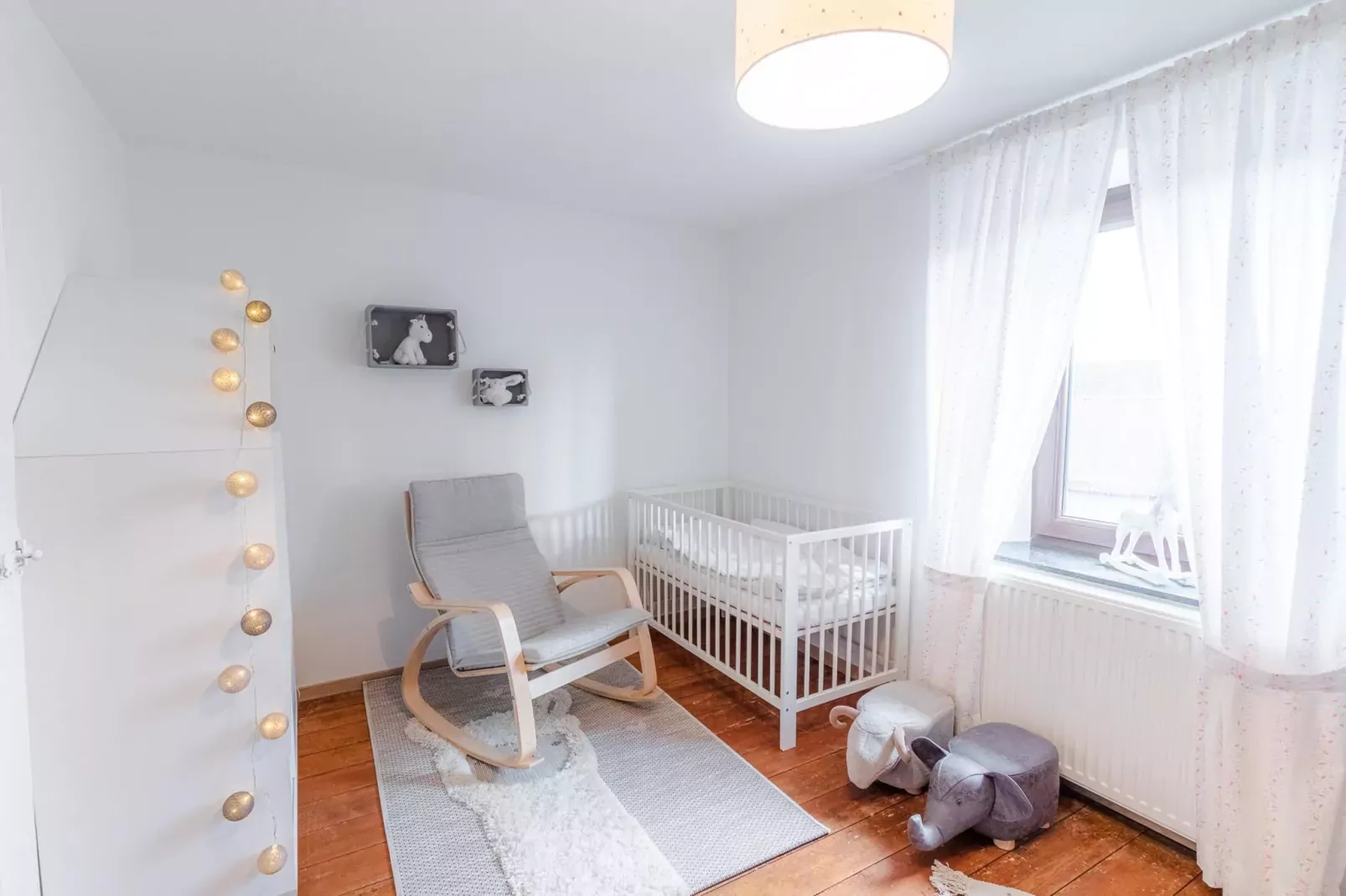 Petite Cour-Bedroom