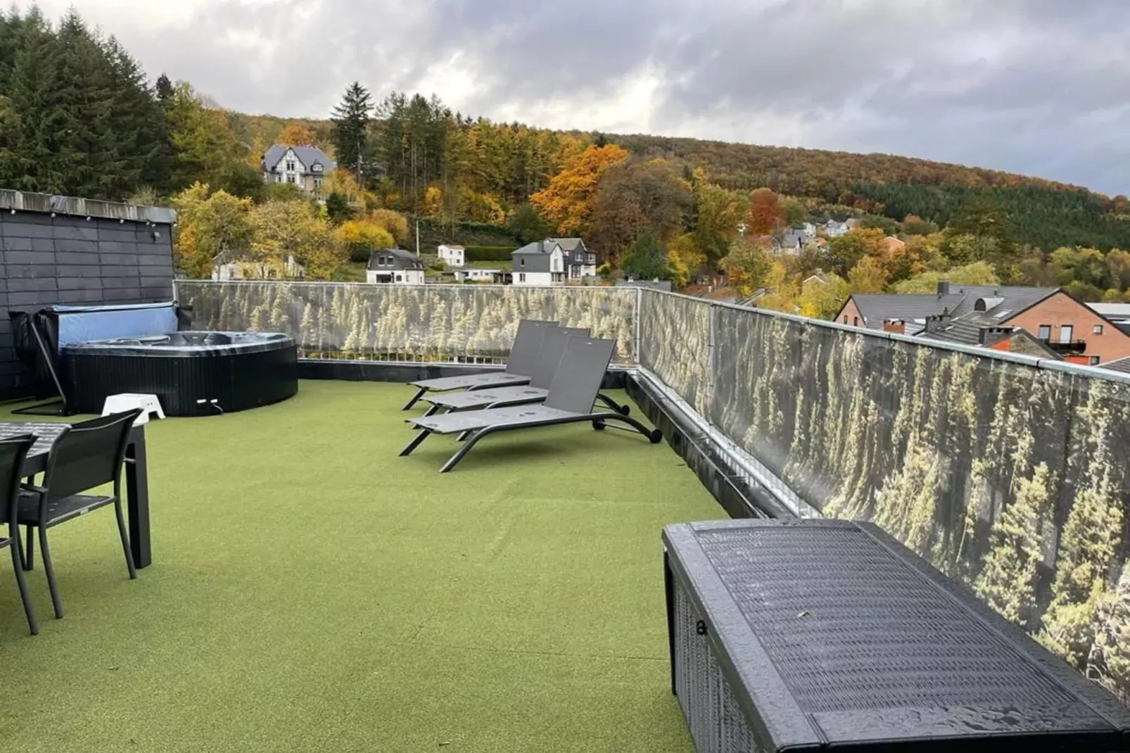 Rooftop Bleu-Gardens summer
