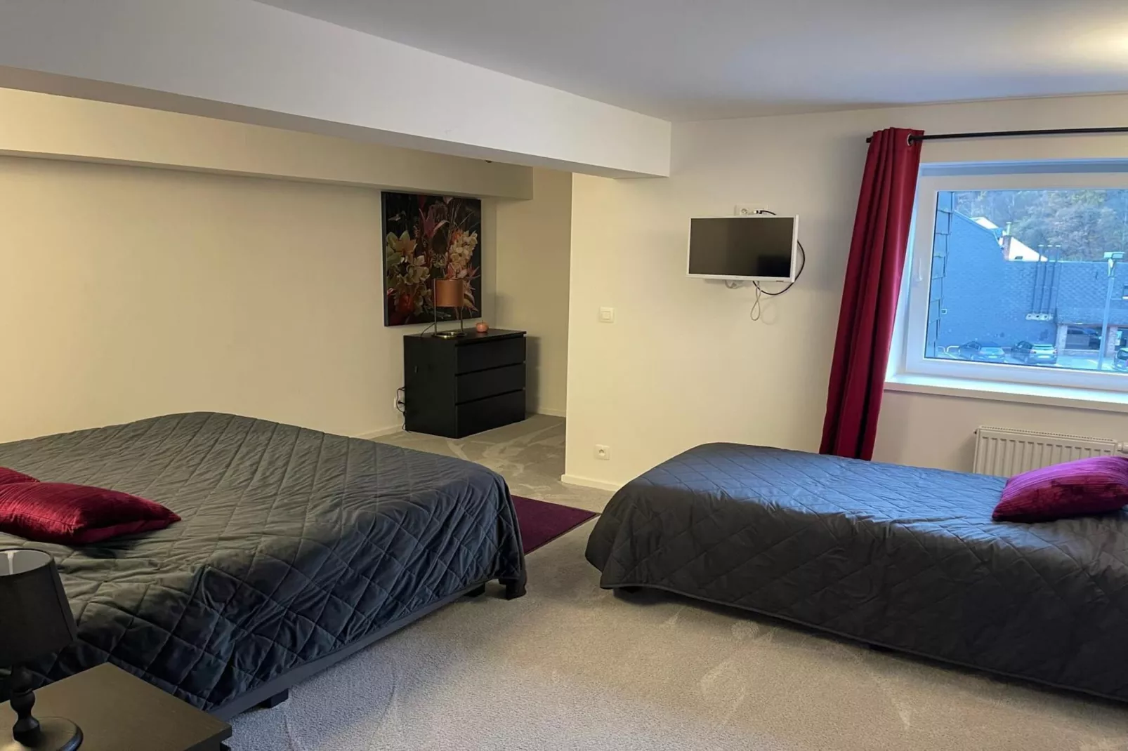 Rooftop Purple-Bedroom