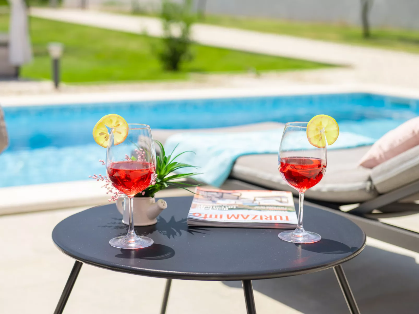 Villa Romantica-Outside
