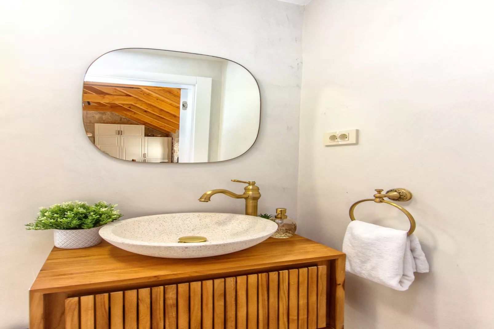 Stone House Trogir-Bathroom