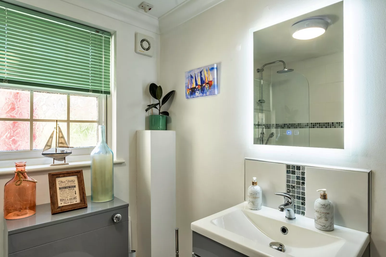 Nicely Tucked Away Cottage-Bathroom