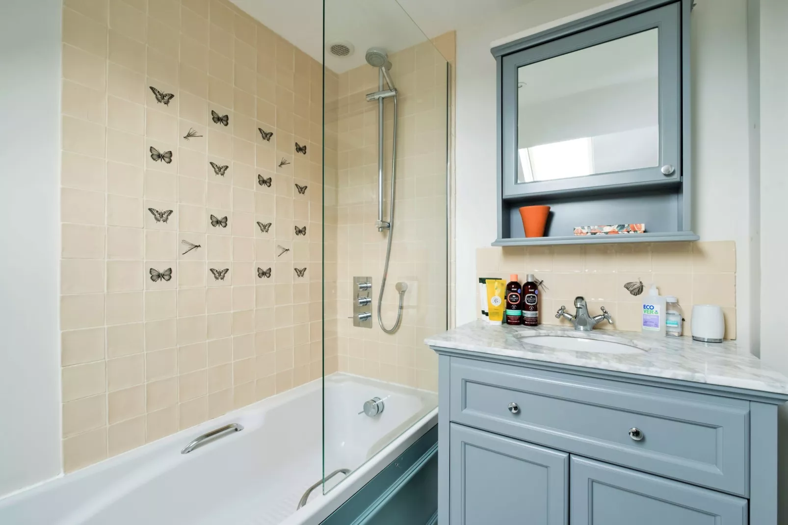 Coach House Wellbeing Retreat-Badezimmer