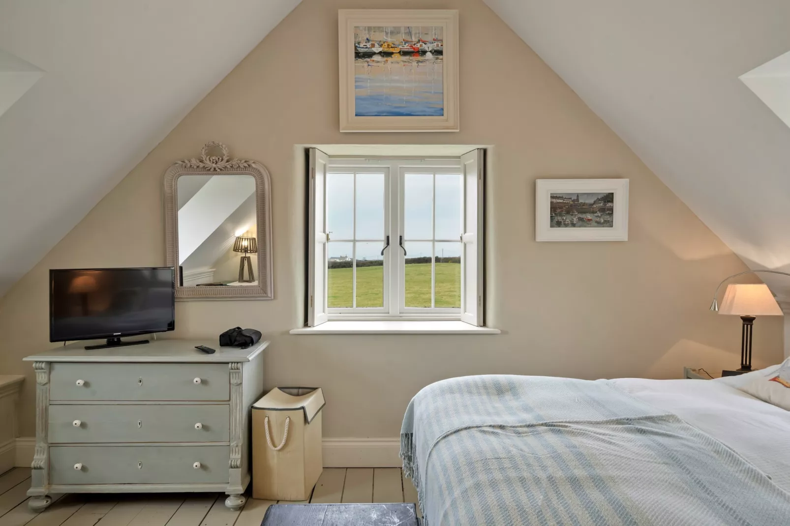 St Eval School House-Bedroom