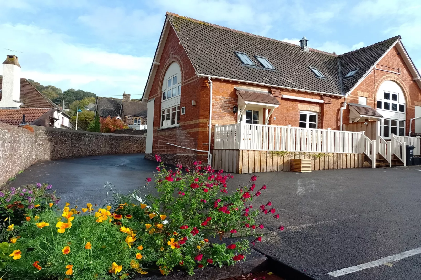 Lower School Cottages-Outdoor
