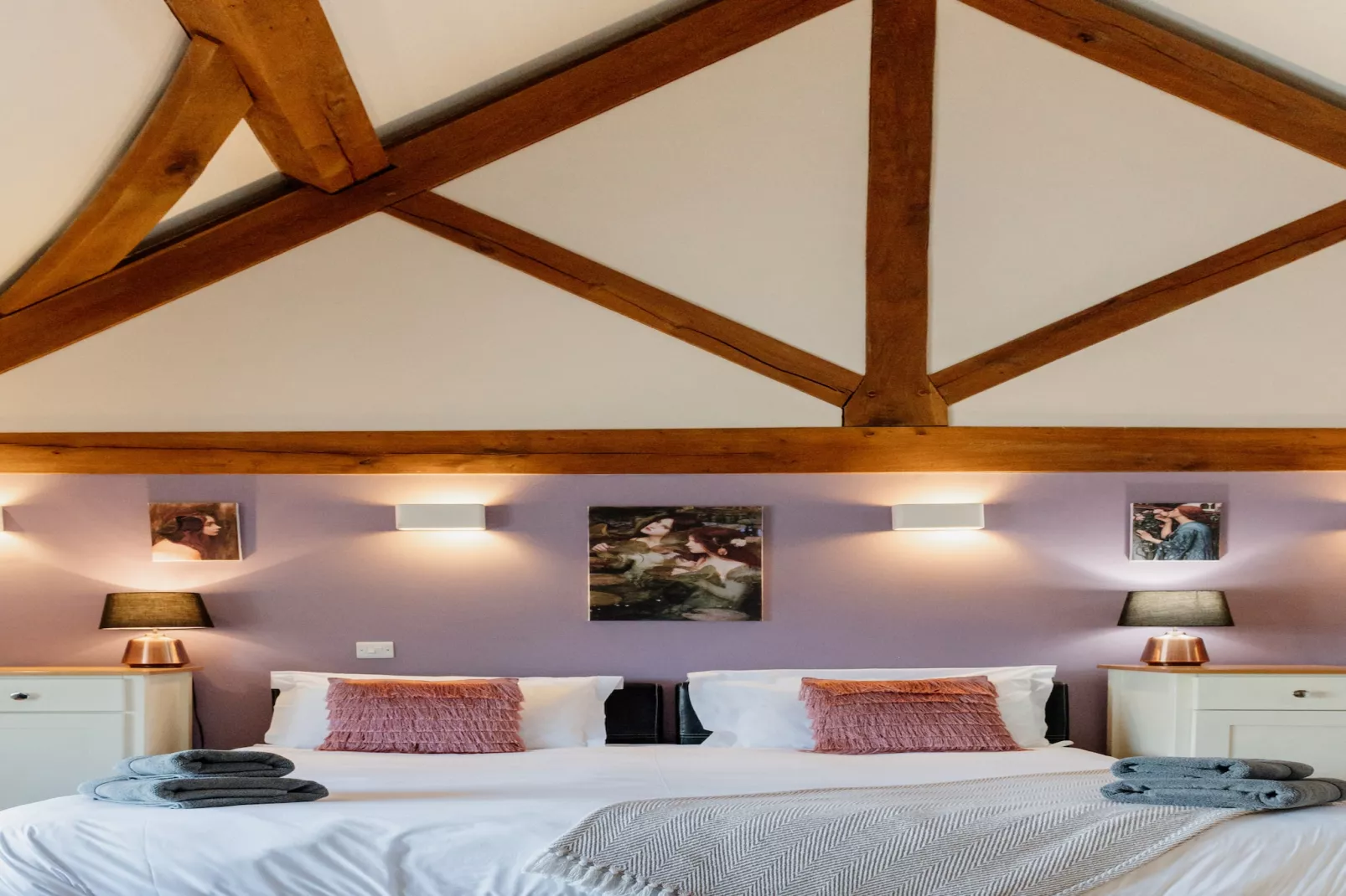 The Welsh Barn-Bedroom