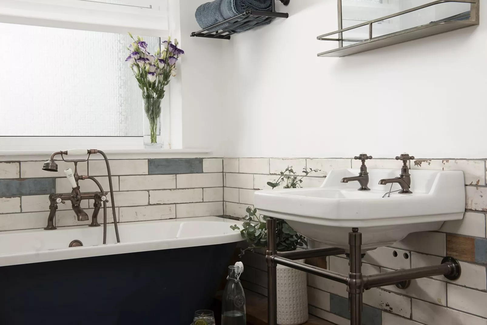 Chyvounder-Bathroom