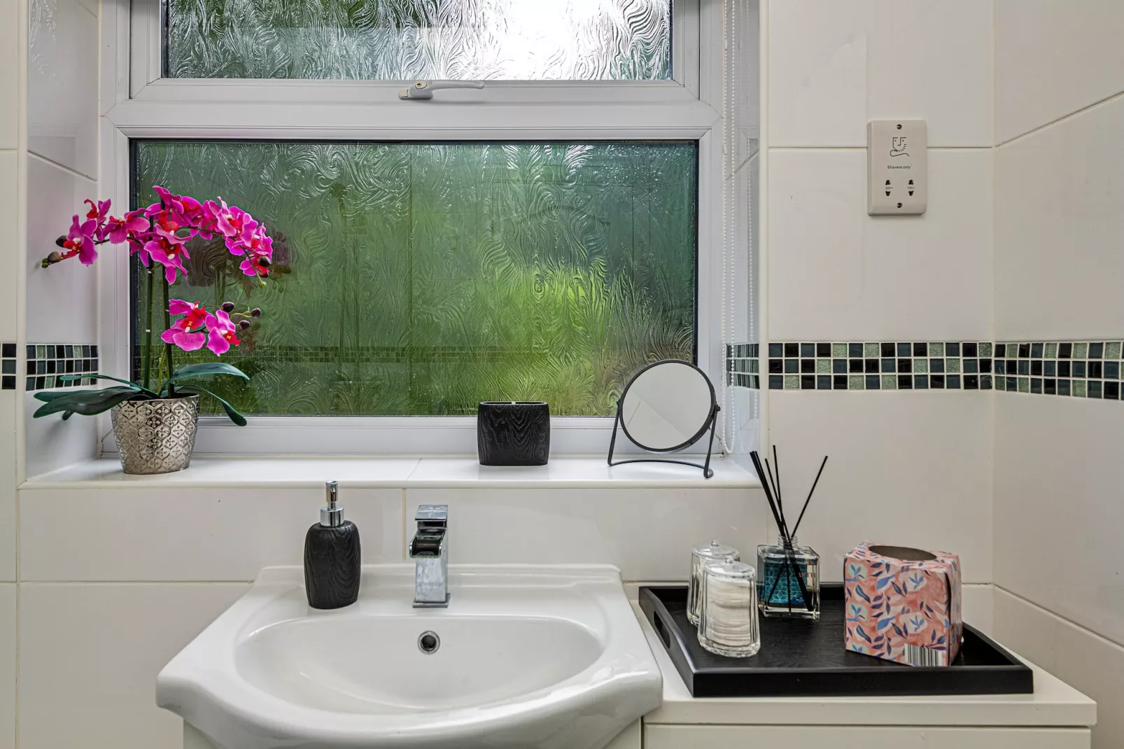 Cesail Y Mynydd-Bathroom