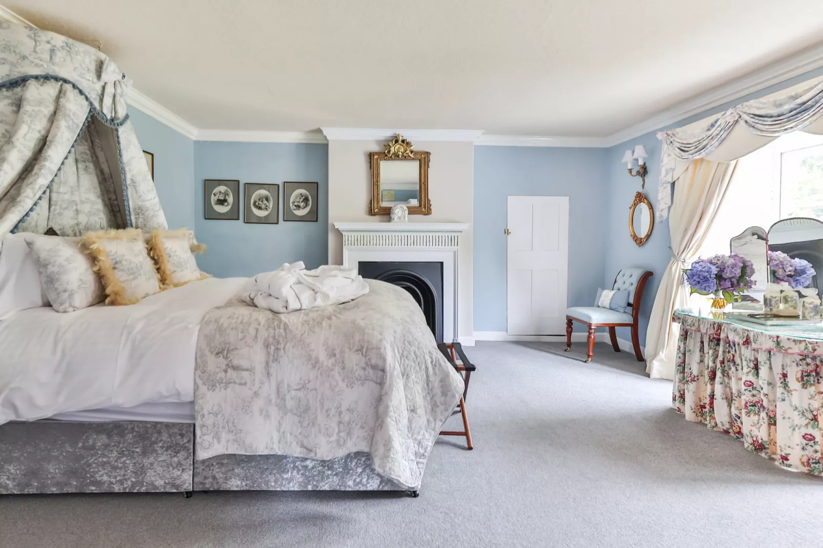 Walcot Hall-Bedroom