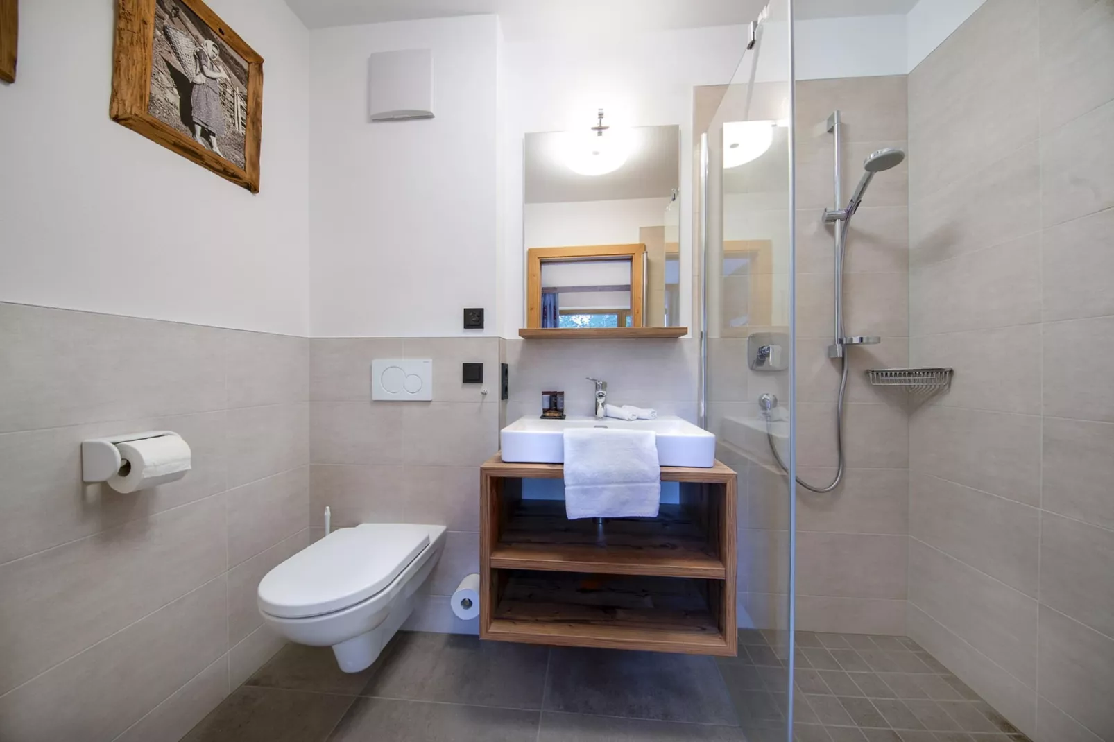 Nationalpark Chalet Malhamhorn-Bathroom