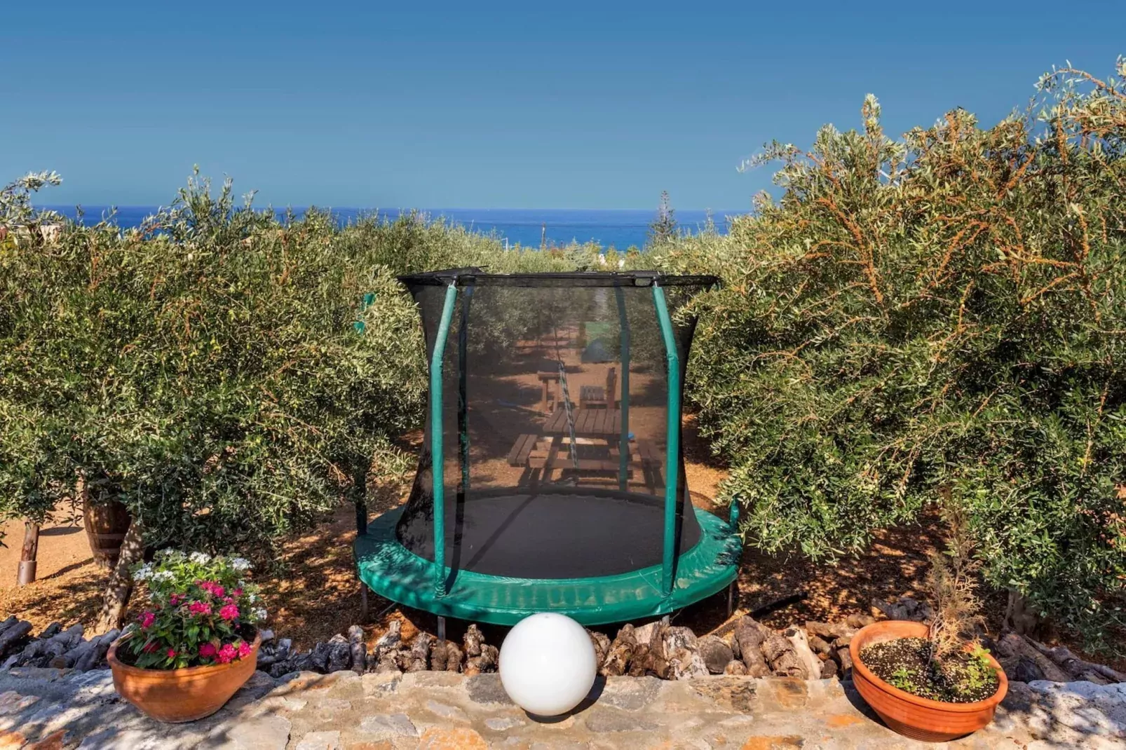 Golden Crest Villa-Facilities