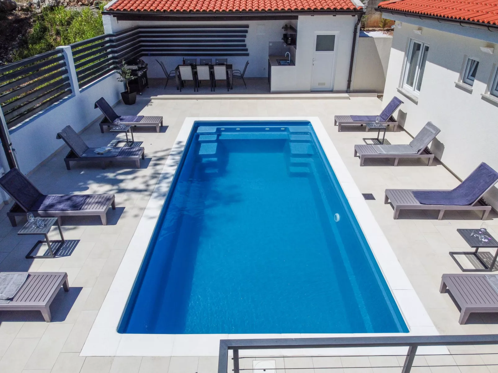 Villa Aria-Outside
