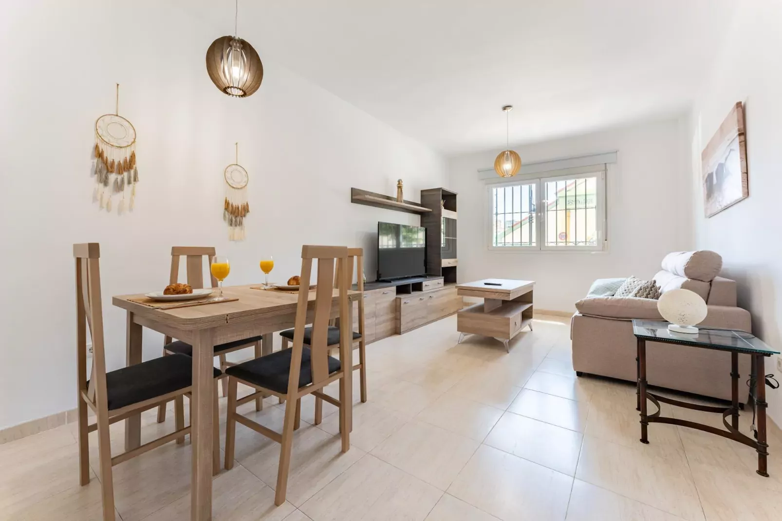 CT 291 - Faro's Boliches Beach for 4-Dining room