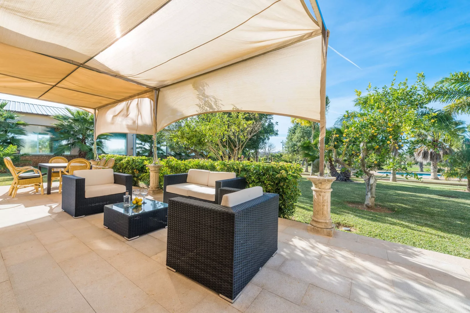 Son Perot-Terrassenbalkon