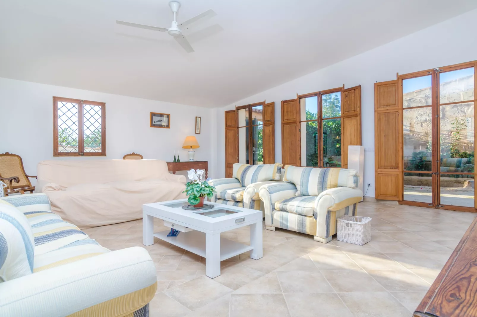 Ses Barreres-Living room