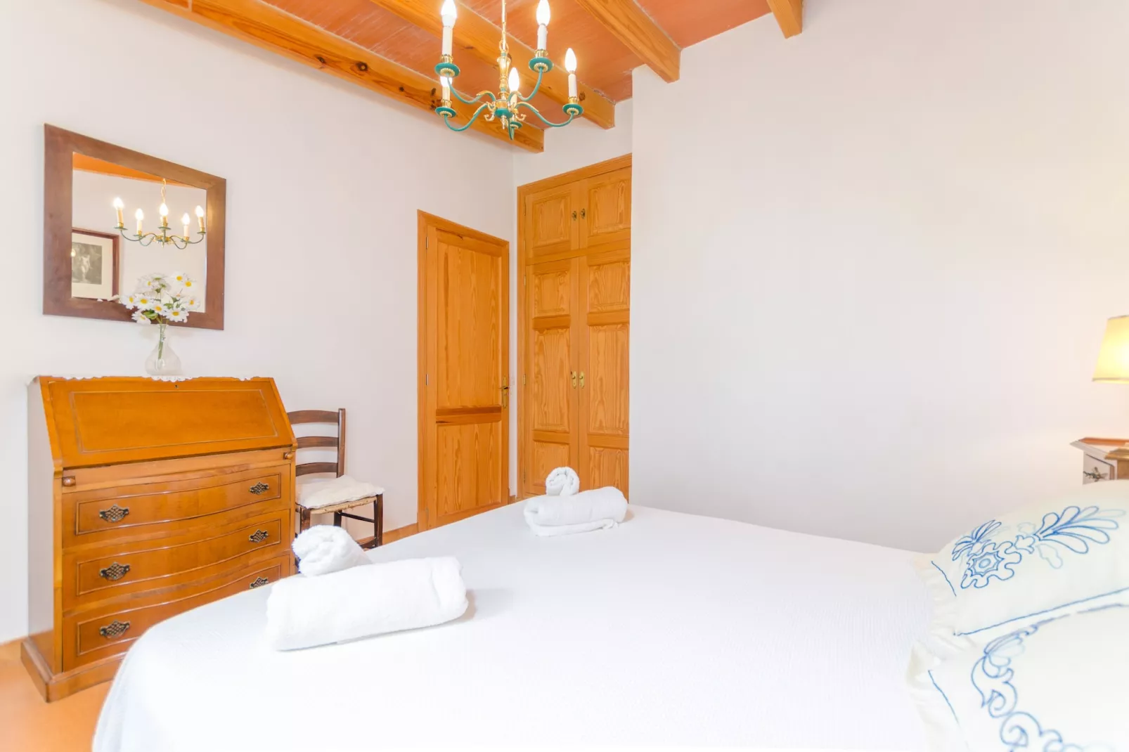 Casa Mas-Bedroom