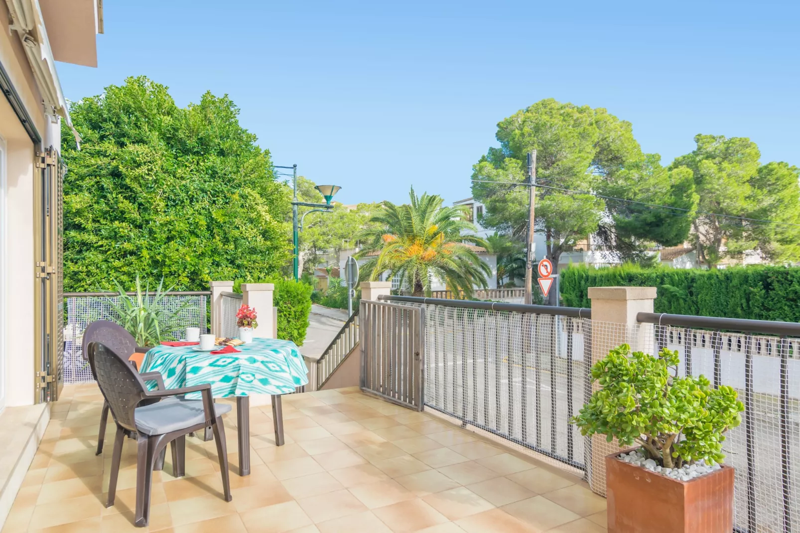 Lluna Home-Terrassenbalkon