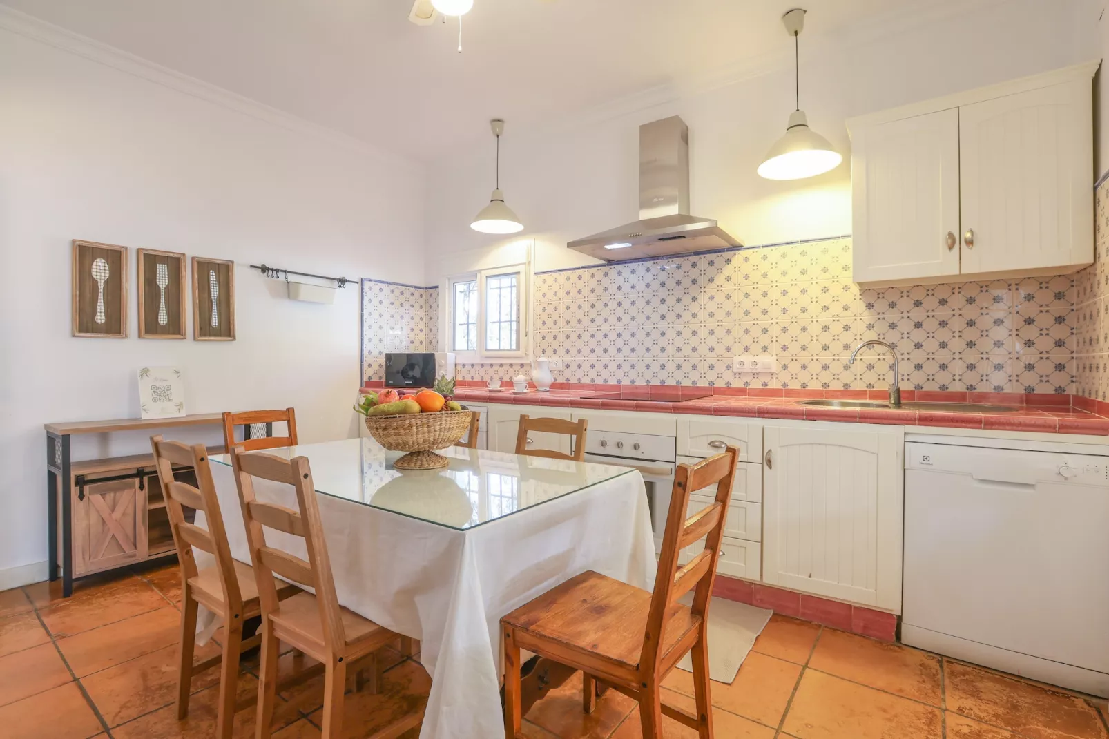 Casa Rural Los Menestrales-Kitchen