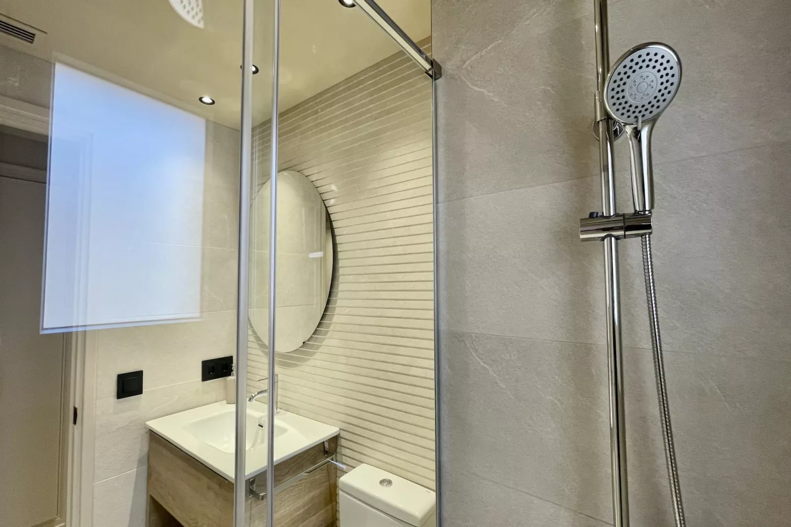 GOLF MAR II G 2-1-Bathroom