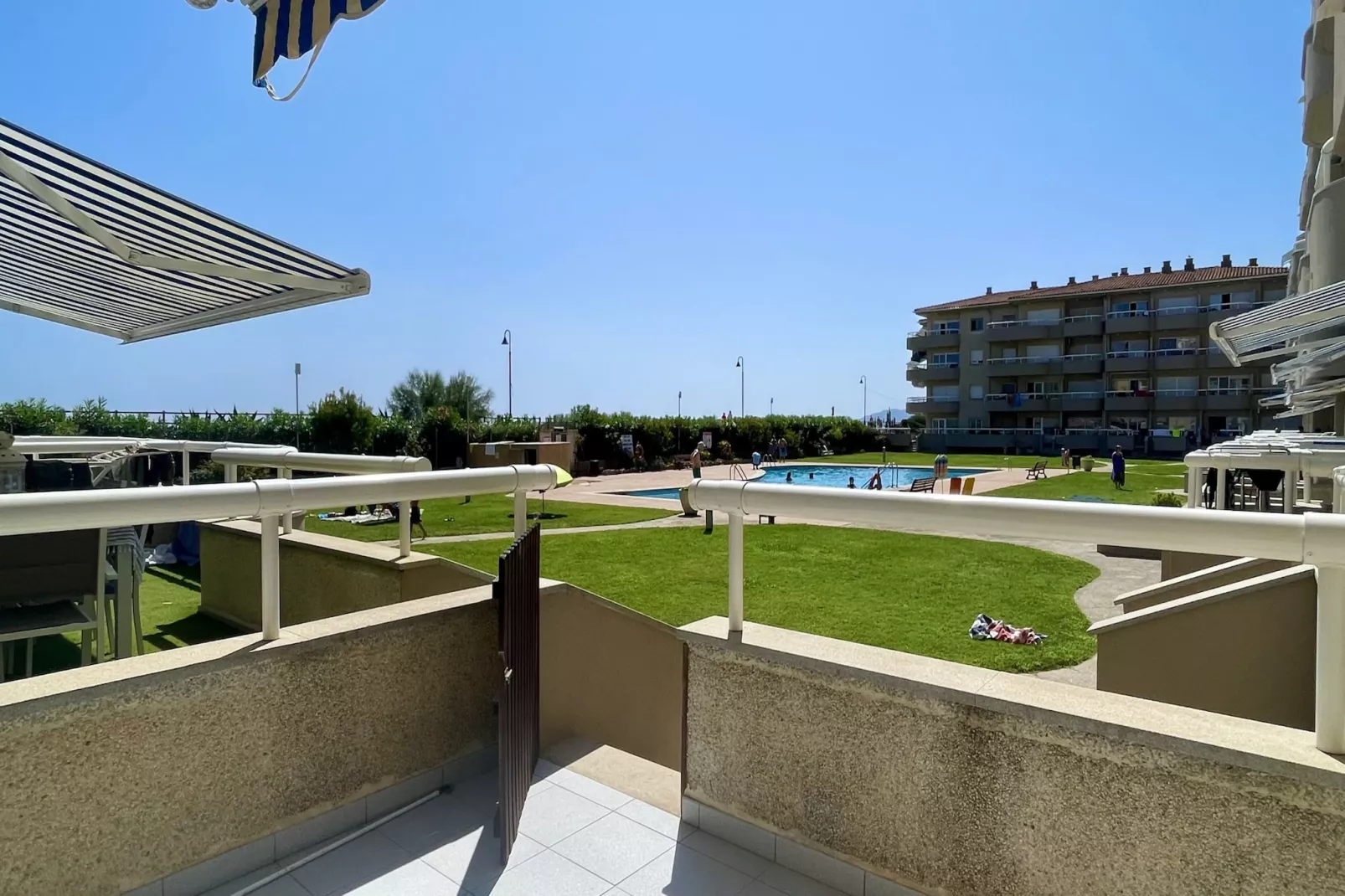 MANUREVA VIII BX-A-Terrace