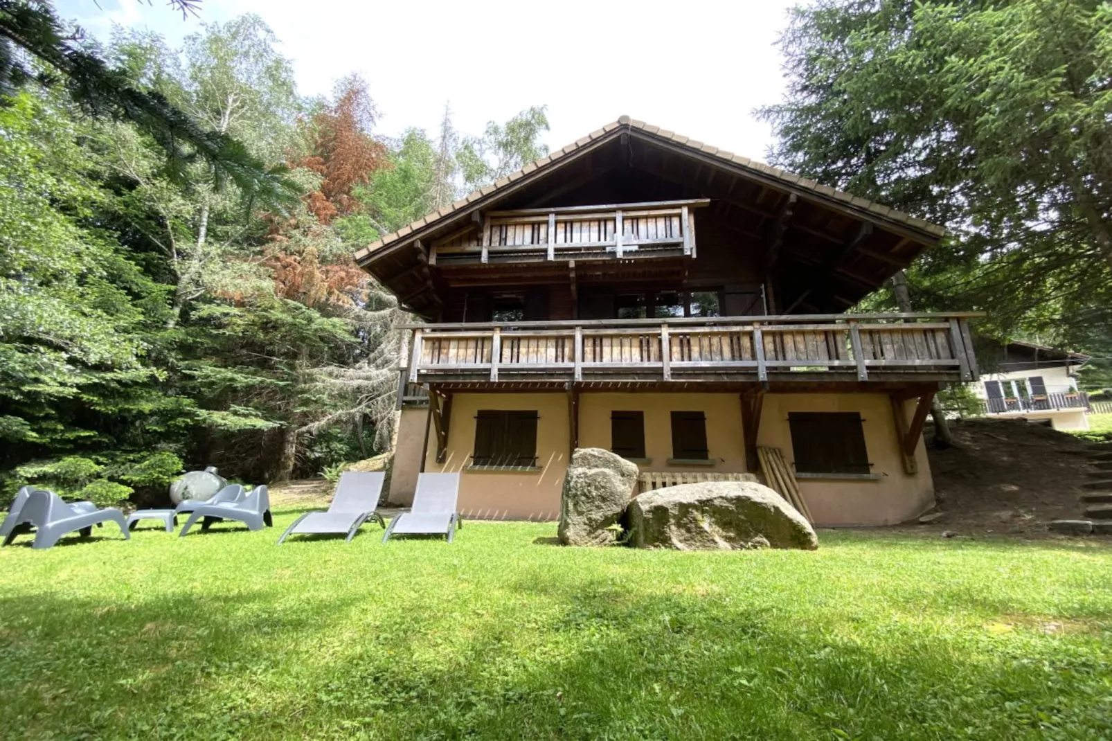 LE SKIEUR  Chalet en bois-Outdoor