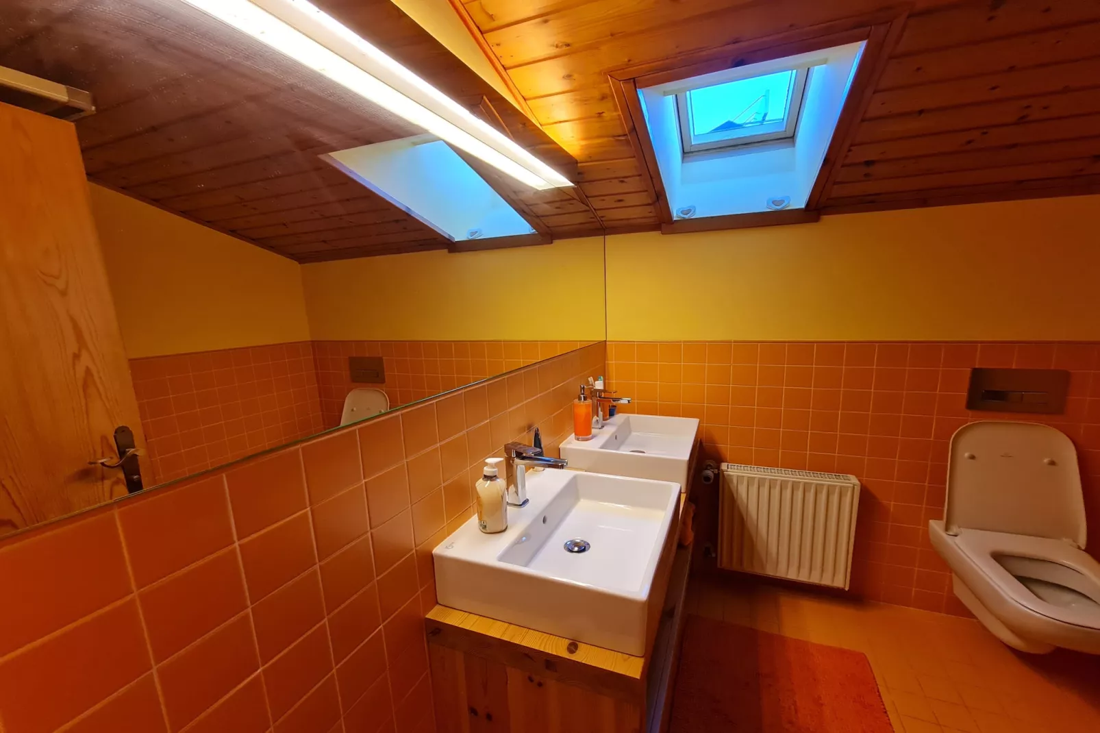Haus Amadeus-Bathroom
