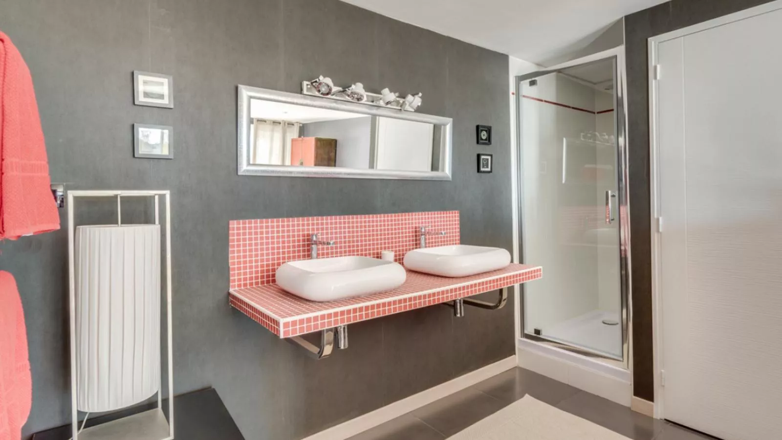 La Meréveil-Bathroom