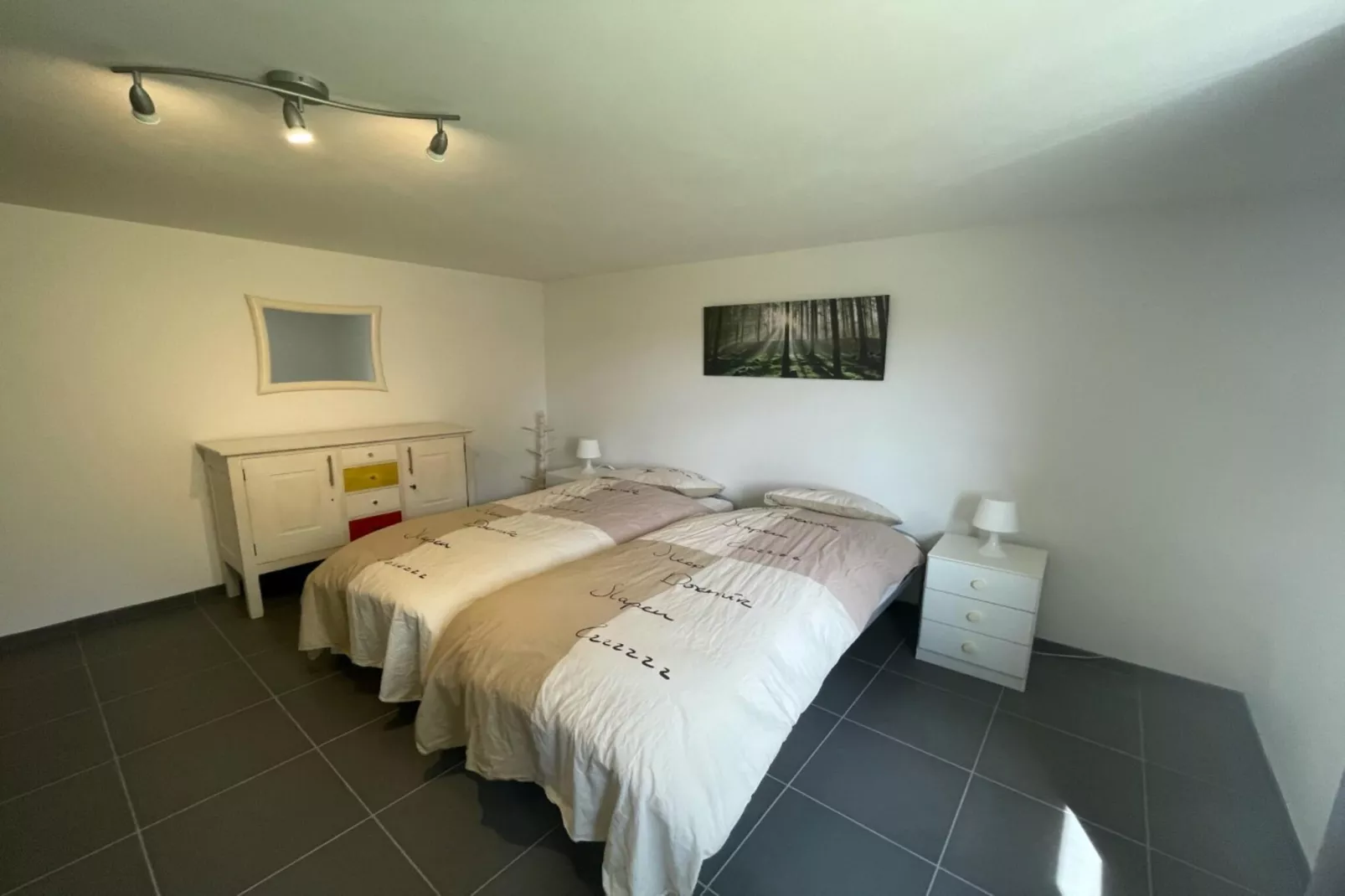 Schöne freistehende Villa mit Sauna in Érezée-Schlafzimmer
