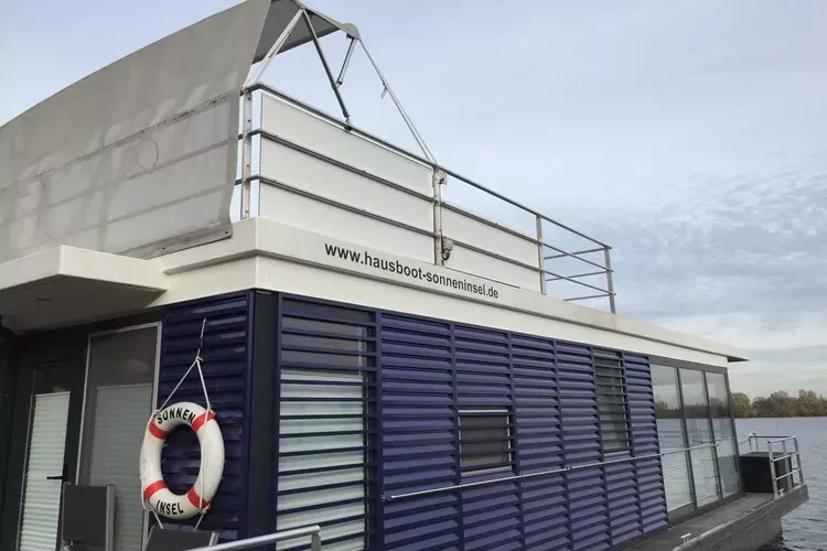 Floating 44 / Boot 2 / 3 Personen-Exterior summer
