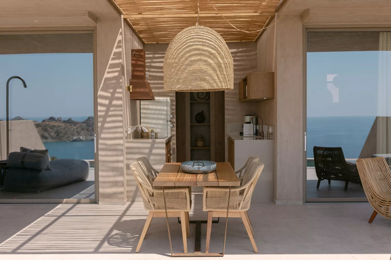 Altera Cave-Iris Villa-Extérieur