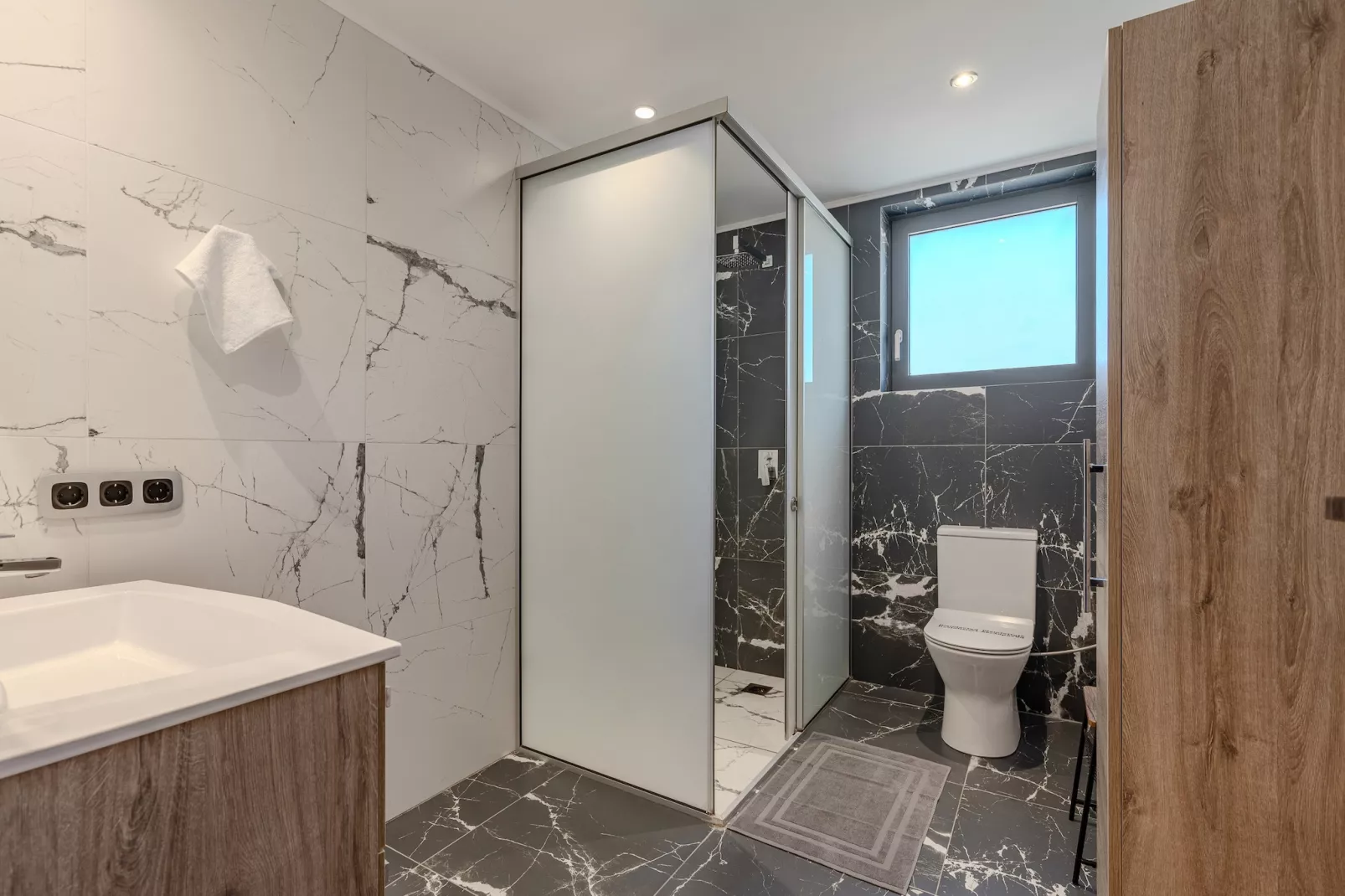 3A's Family Luxury Villa-Bathroom