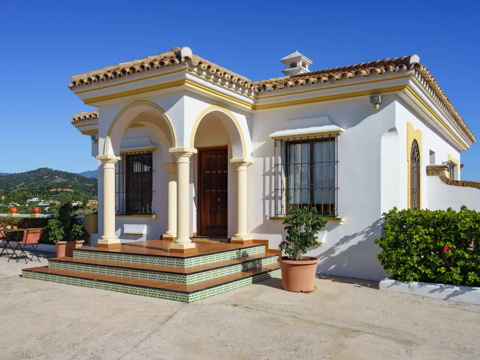 Villa Hermana-Outside