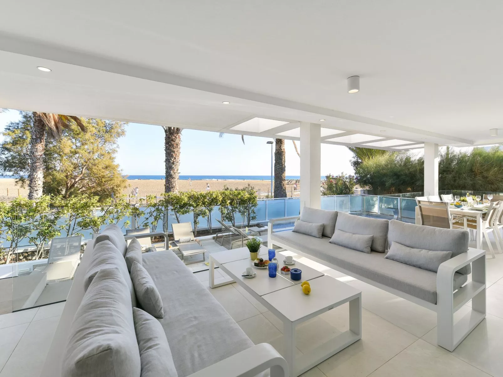 Oasis Serenity-Drinnen