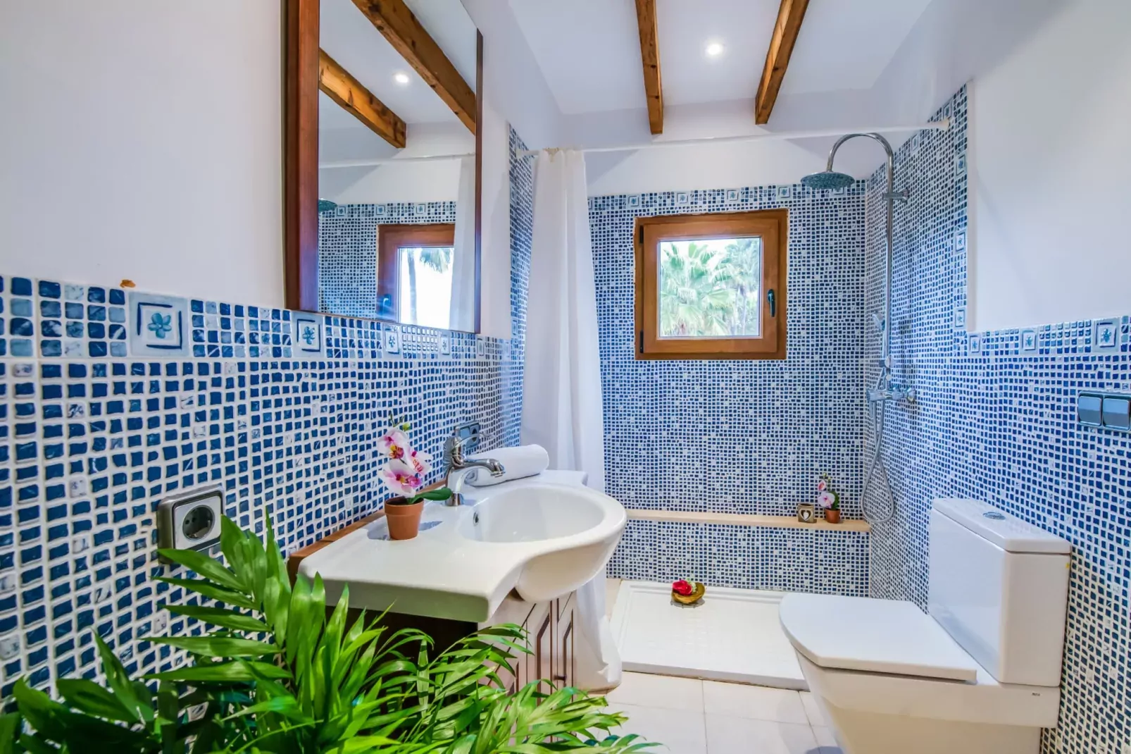 Can Tomeu-Bathroom