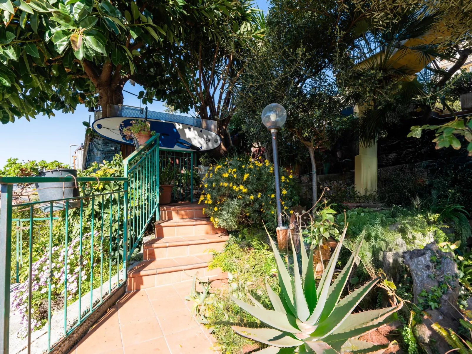 Angela's Home-Outside