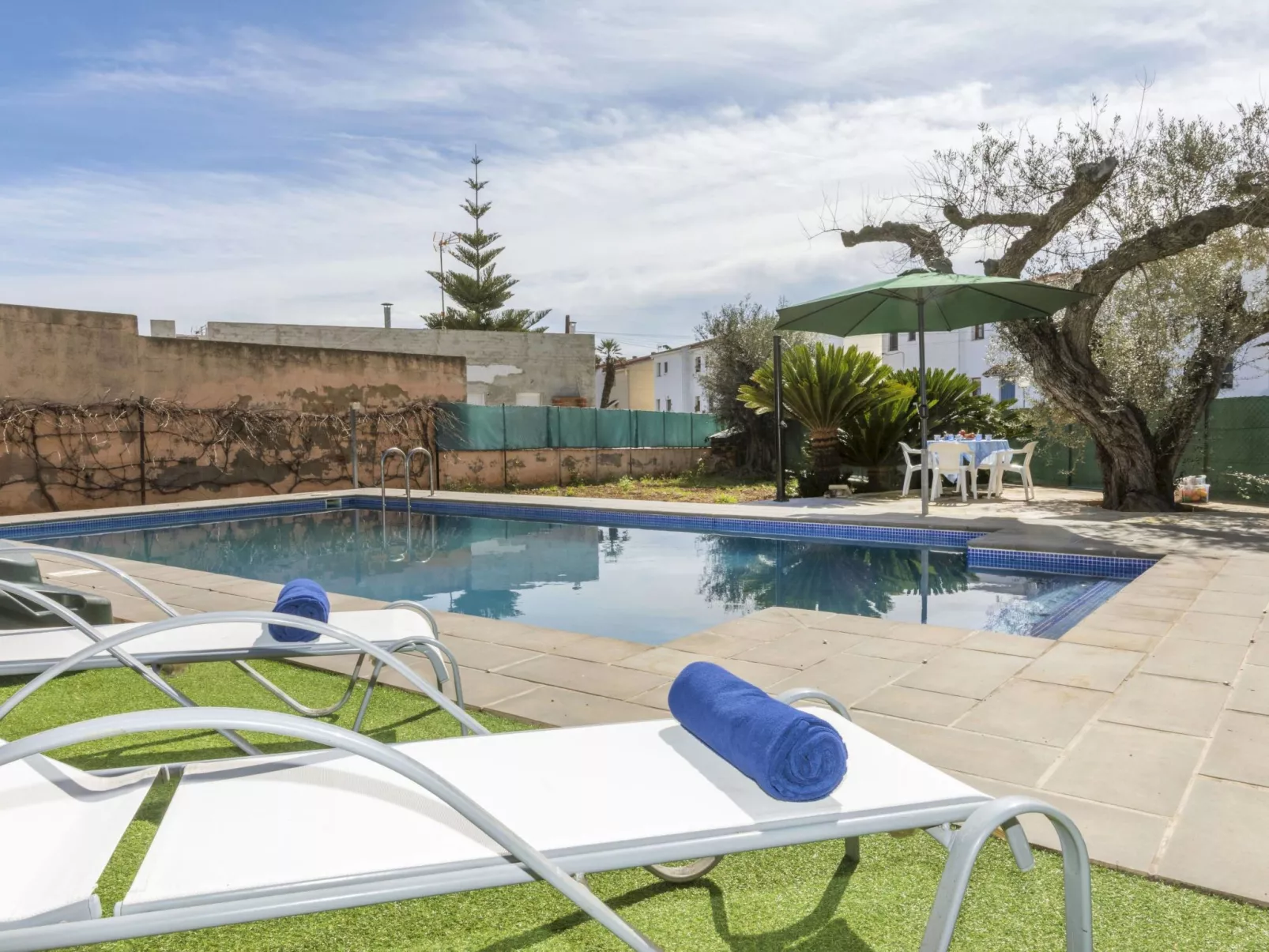 Villa Pepin-Outside