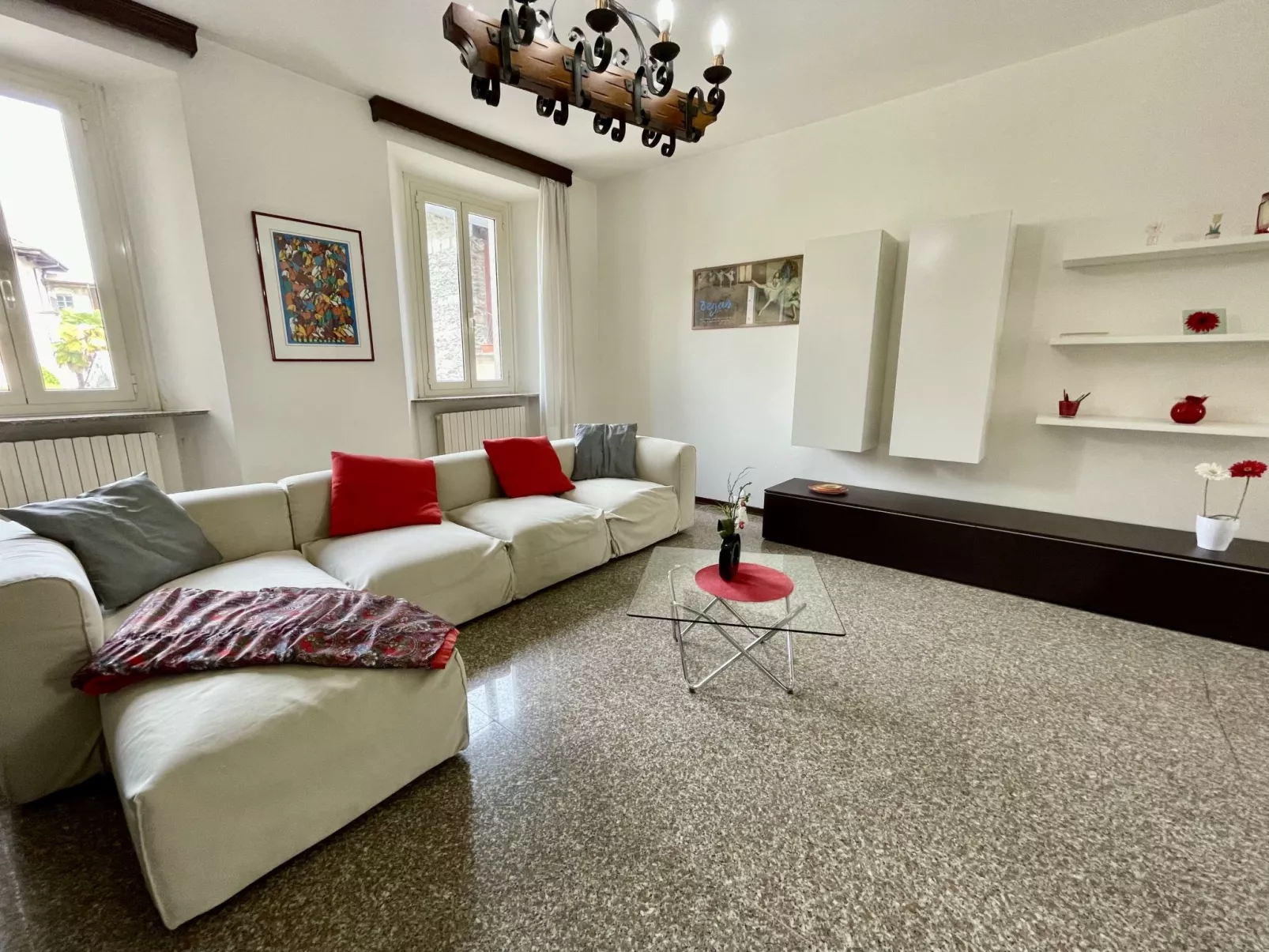 Casa del Villaggio-Dedans