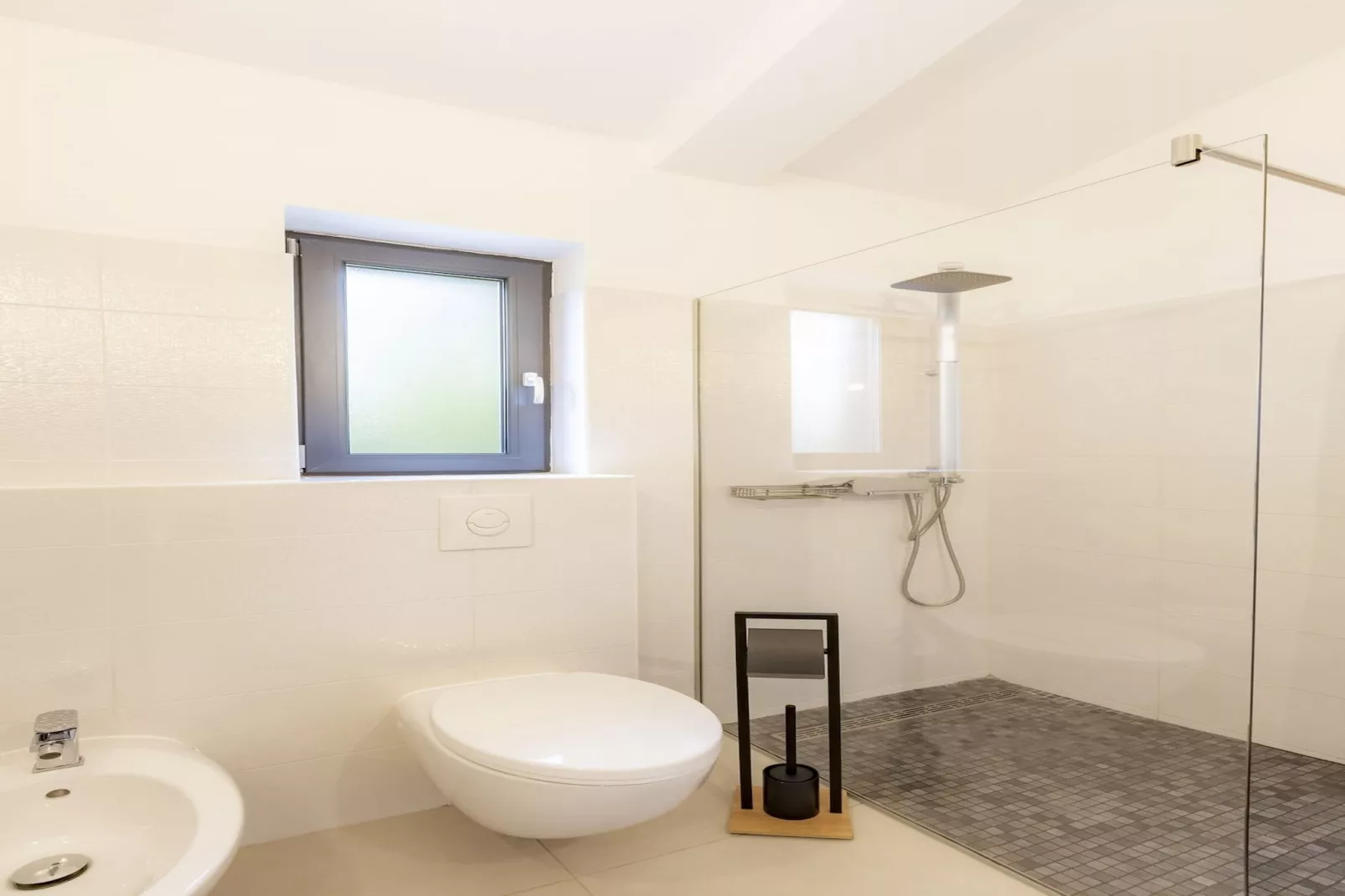 Red House Kraj Drage - Oasis in the Nature-Badezimmer